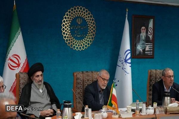 جمشیدیان: زائرانی که در اربعین از ایران به عراق می‌روند تحت پوشش بیمه قرار خواهندگرفت