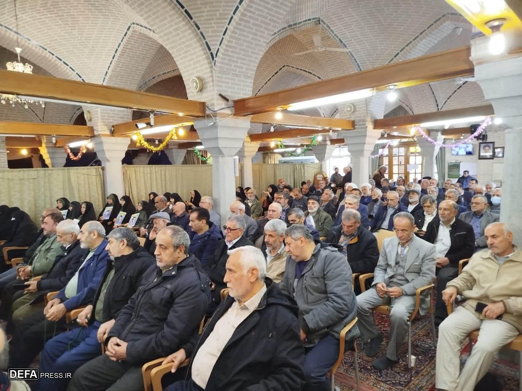 سرهنگ قنبرلو: شجاعت جوانان در دفاع مقدس عامل پیروزی ایران بود