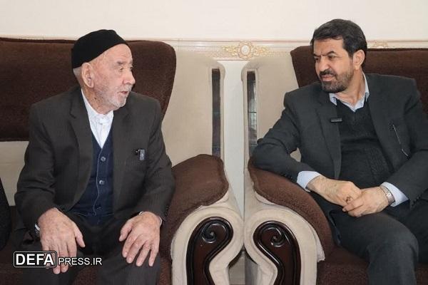 دیدار استاندار همدان با خانواده شهیدان «داغی» + تصاویر