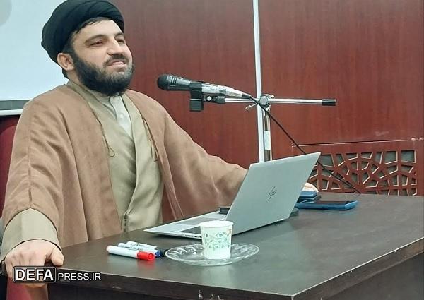 آغاز دوره آموزشی راویان دفاع مقدس در یزد با حضور ۶۰ نفر+تصاویر