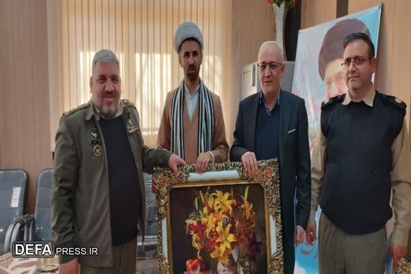 ارشد عقیدتی سیاسی ارتش در منطقه اصفهان: ایثارگران نماد هویت، آزادگی و مقاومت هستند