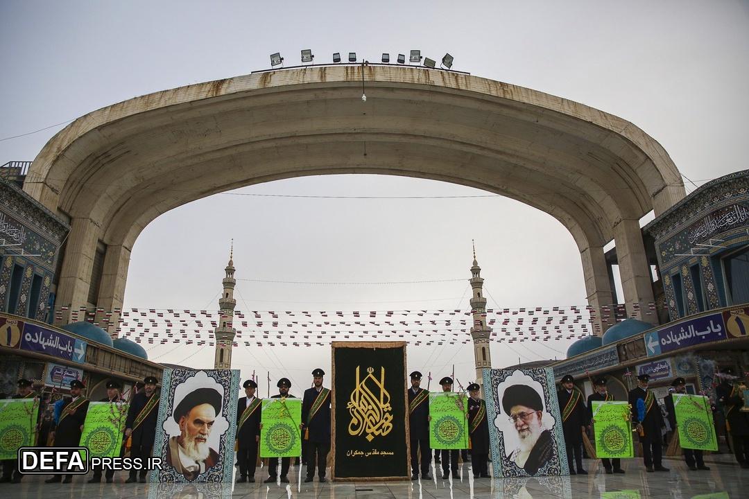 آئین جاروکشی صحن مسجد جمکران در آستانه جشن بزرگ نیمه شعبان + تصاویر