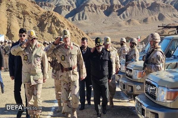 سردار رادان: برای حفظ امنیت مرز‌ها حتی از جانمان هم می‌گذریم