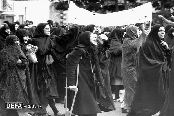 همتی: نابرابری جایگاه اجتماعی زنان در دوران پهلوی بسیاز زیاد بود