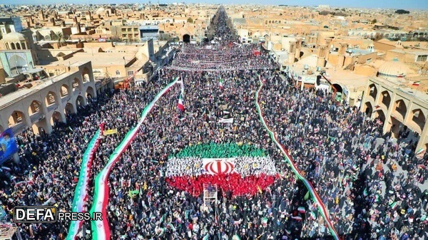بیش از ۵٠ نقطه استان یزد آماده خلق حماسه در گام دوم انقلاب بیش از ۵٠ نقطه استان یزد آماده خلق حماسه در گام دوم انقلاب