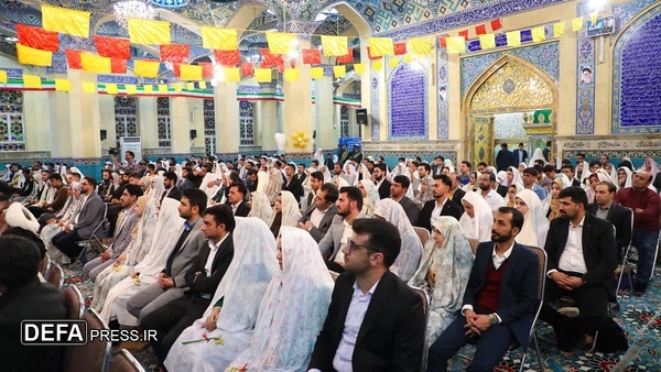 ٣۵٠ زوج دانشجو همزمان با بهار انقلاب به خانه بخت رفتند+تصاویر