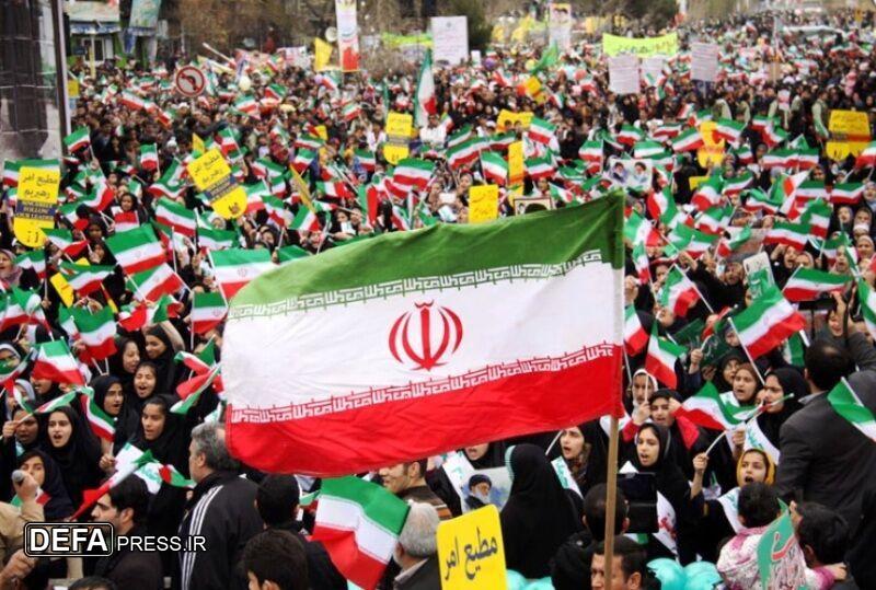 جشن آغاز چهل و هفتمین فجر انقلاب با راهپیمایی ۲۲ بهمن در قم