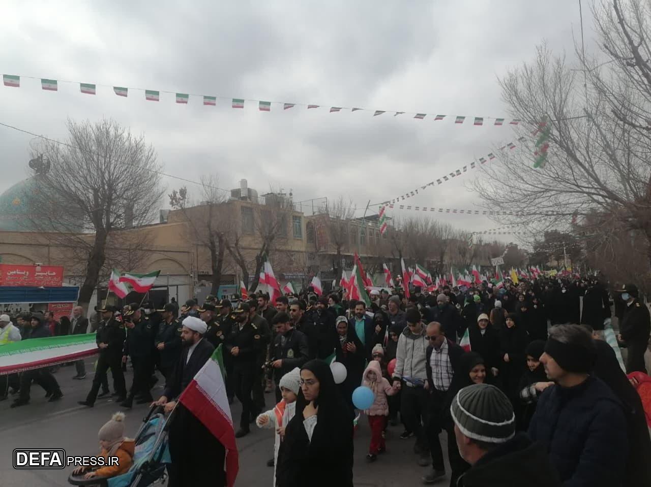 برگزاری راهپیمایی ۲۲ بهمن در سراسر کشور+تصاویر و فیلم