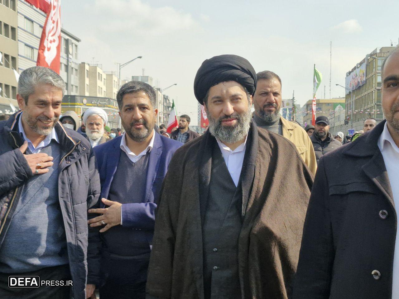 نمایش اقتدار ملت ایران در راهپیمایی ۲۲ بهمن+ فیلم و تصاویر