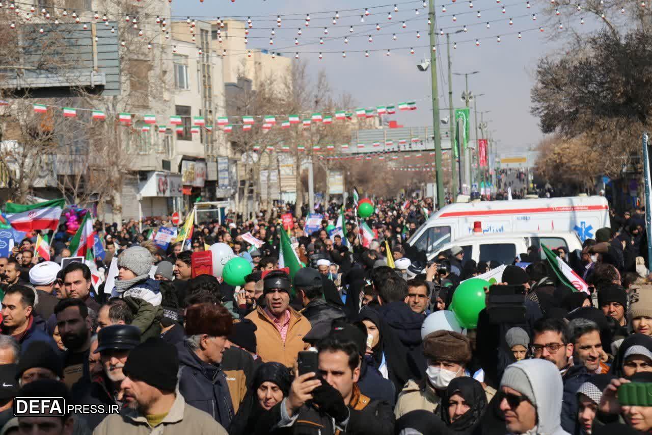 برگزاری راهپیمایی ۲۲ بهمن در سراسر کشور+ فیلم و تصاویر