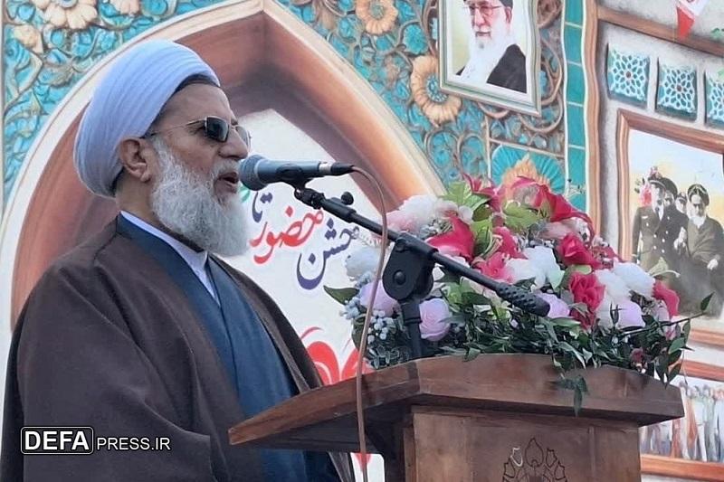 رئیس سازمان عقیدتی سیاسی ارتش: شاه کلید استمرار انقلاب اسلامی اطاعت از رهبری است/مذاکره غیر شرافتمندانه ترمز پیشرفت کشور است