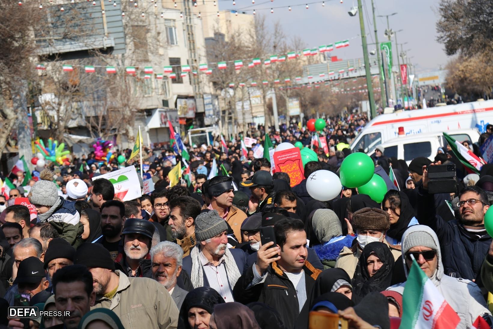 جشن بزرگ پیروزی انقلاب در قزوین جشن بزرگ پیروزی انقلاب در قزوین