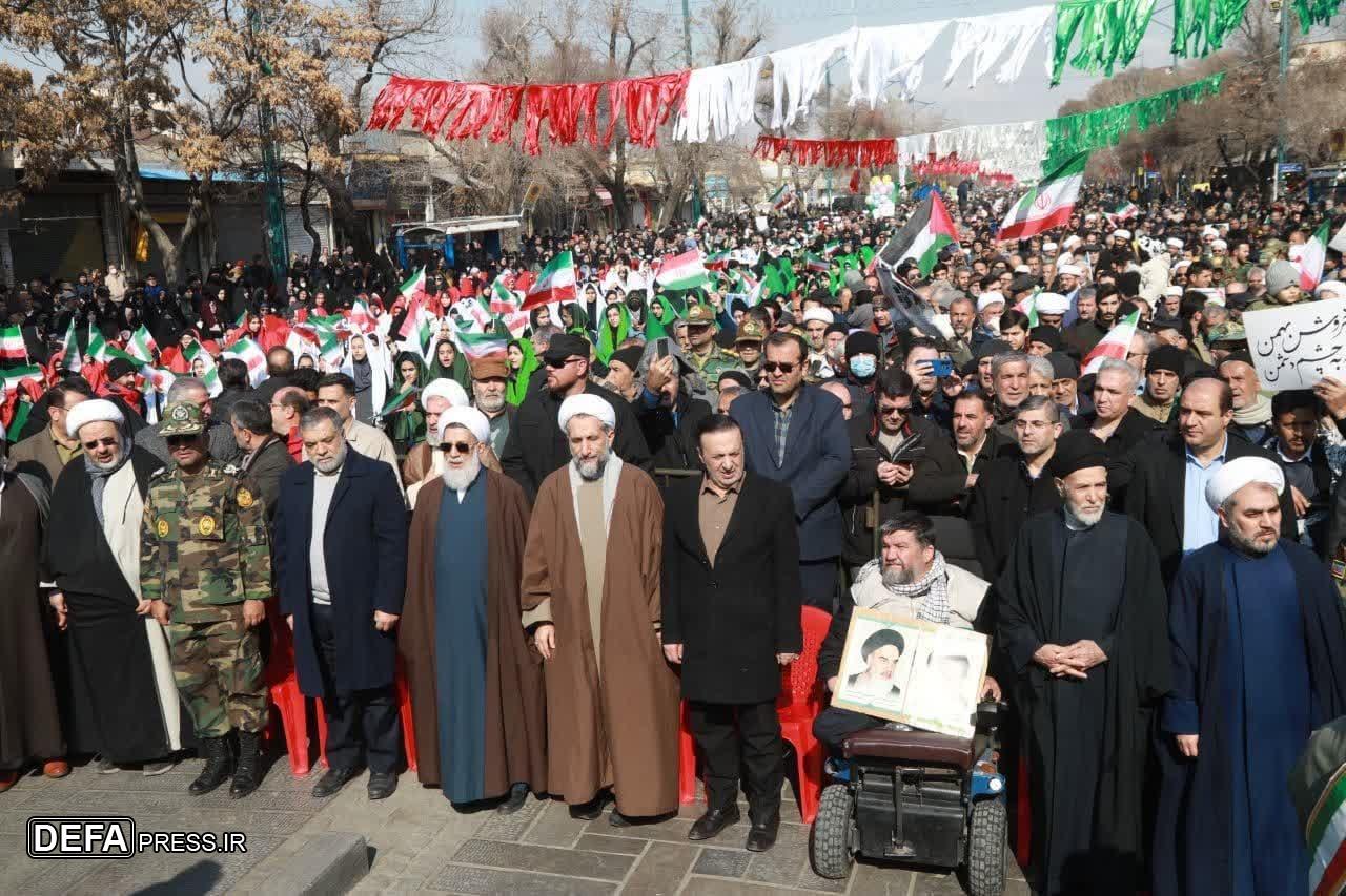 جشن بزرگ پیروزی انقلاب در قزوین جشن بزرگ پیروزی انقلاب در قزوین