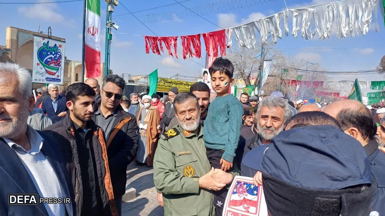 جشن بزرگ پیروزی انقلاب در قزوین جشن بزرگ پیروزی انقلاب در قزوین