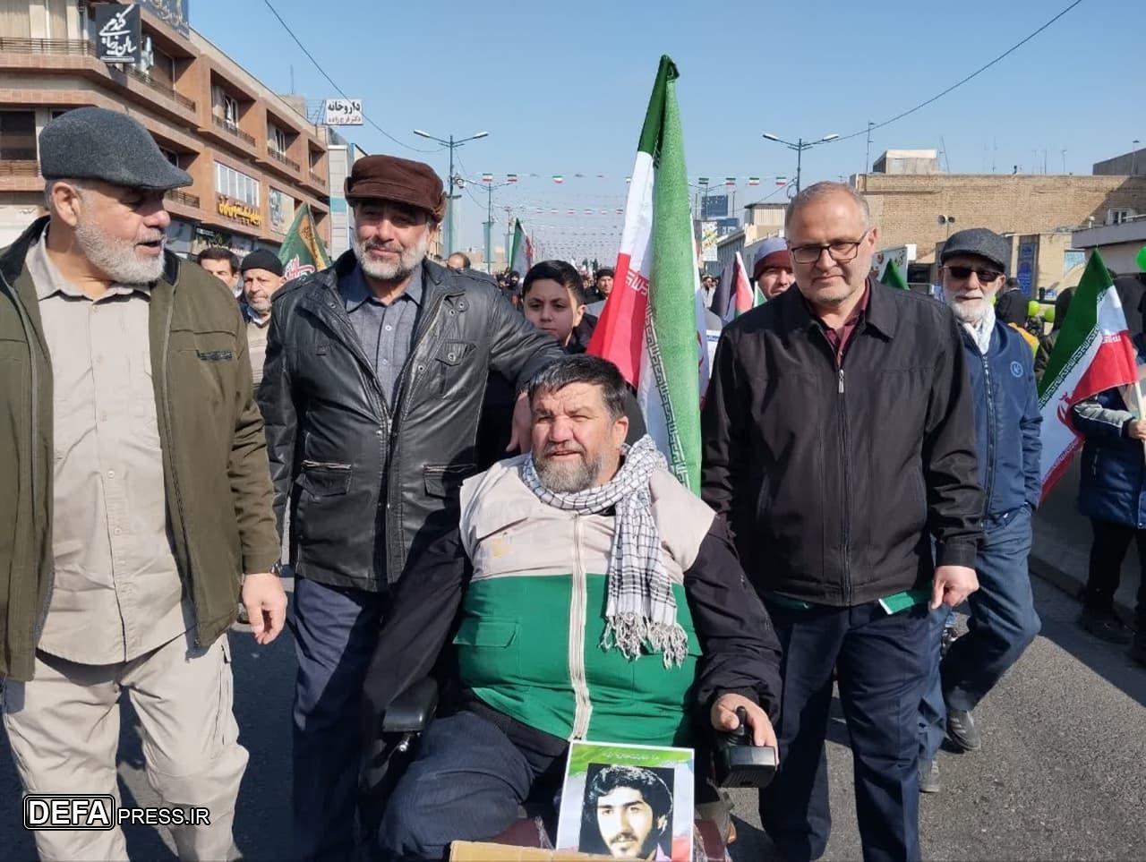 جشن بزرگ پیروزی انقلاب در قزوین جشن بزرگ پیروزی انقلاب در قزوین