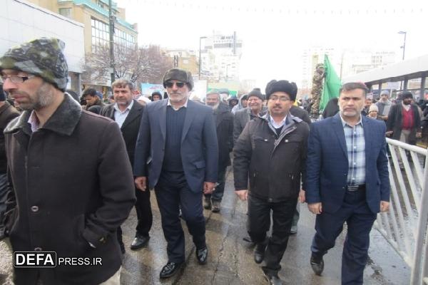 حضور فرمانده هوانیروز ارتش در راهپیمایی یوم‌الله ۲۲ بهمن مشهد+ تصاویر