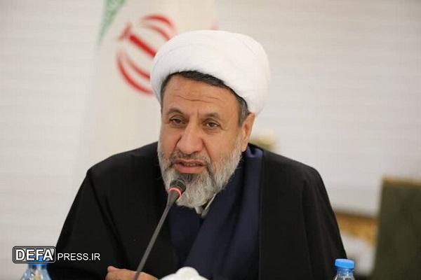 روحانیون پرچمداران علم و اندیشه نقش مهمی در روشنگری جامعه اسلامی دارند/ مسئولان قدر مردم وفادار را بدانند
