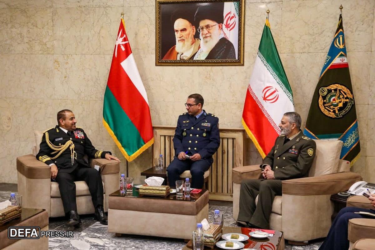 دیدار رئیس ستاد نیرو‌های مسلح سلطنت عمان با امیر سرلشکر موسوی