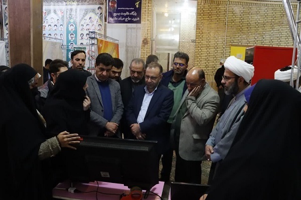رضوی نژاد: بسیج علمی از ۱۵۰۰ هسته و شرکت دانش بنیان حمایت می‌کند