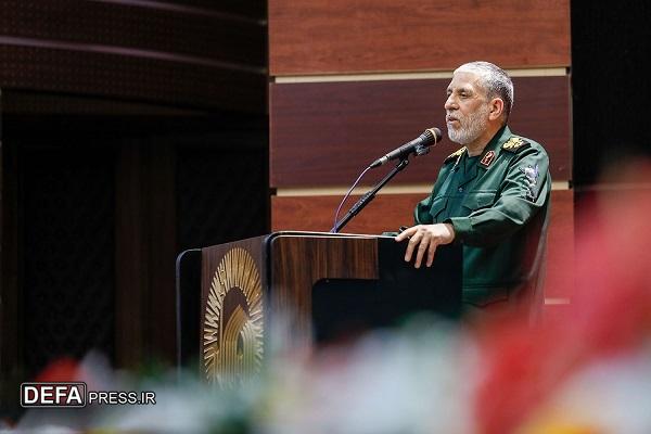سردار سیاری: مکتب، مردم و رهبری سه ضلع قوام نظام مقدس اسلامی/ امیدبخشی به مردم موجب تقویت سرمایه اجتماعی می‌شود/ جهاد تبیین توطئه بی‌ثبات‌سازی کشور را خنثی می‌کند
