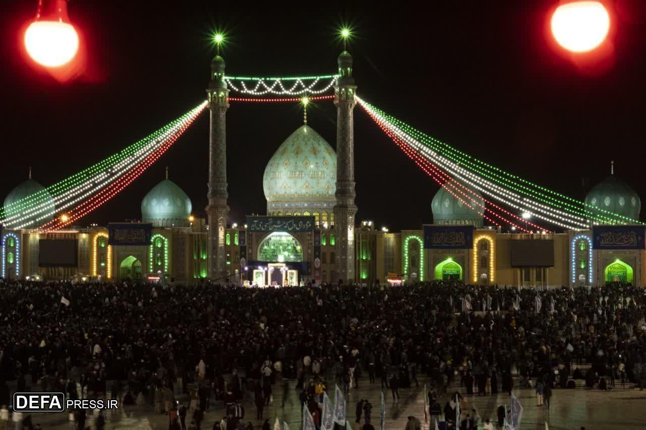 مسیر بهشتی قم جمکران مملو از زائران امام زمان (عج)