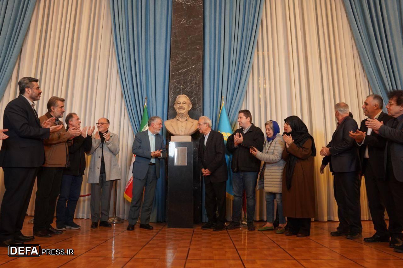 سردیس حسن ریاحی موسیقی‌دان رونمایی شد