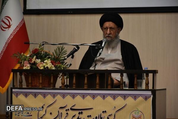 ترویج قرائت قرآن مانع تحریف آن می‌شود