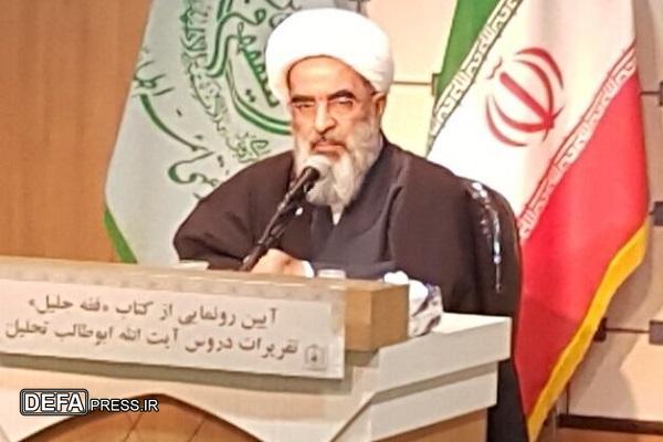 کتاب «فقه جلیل» تالیف فریده مصطفوی خمینی در قم رونمایی شد