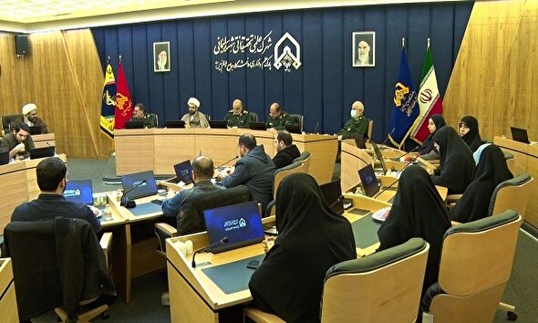 فیلم/ بازدید نخبگان علمی از پارک علم و فناوری دانشگاه جامع امام حسین(ع)