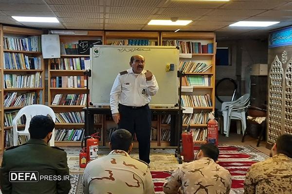 کارگاه آموزشی اطفاء حریق در اداره کل حفظ آثار دفاع مقدس خوزستان برگزار شد