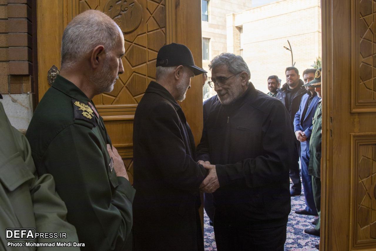 حضور سردار قاآنی در مراسم گرامی‌داشت حاج «غلامحسین اسدی»