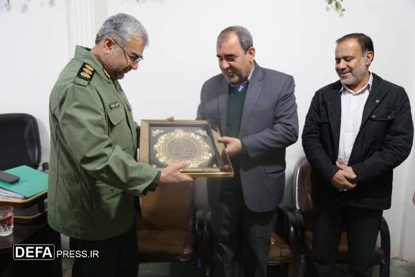 وفاق ملی از مؤلفه‌های مهم پیروزی در دوران دفاع مقدس بود