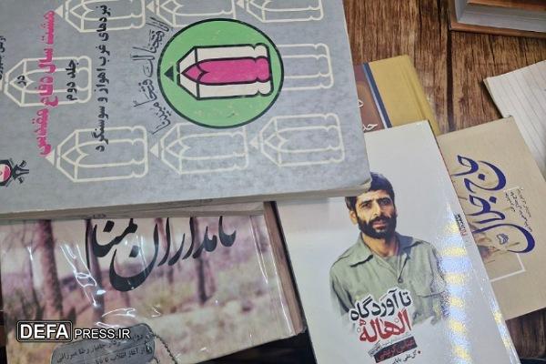 مصلح‌خو: ۳۰ جلد کتاب به کتابخانه مجتمع آموزشی خواجه نصیر همدان اهدا شد