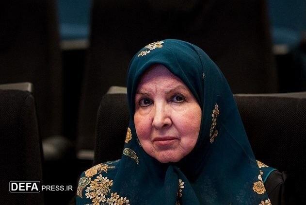 منیژه ارمین به‌عنوان بانوی فرهنگ سال انتخاب شد