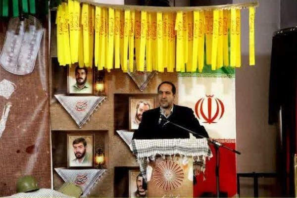 معاون استاندار اصفهان: تجلیل از شهدا یک وظیفه همگانی است