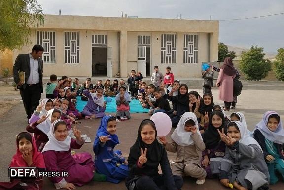 امداد فرهنگی «پیک امید» برنامه کانون پرورش فکری در مناطق کم‌برخودار