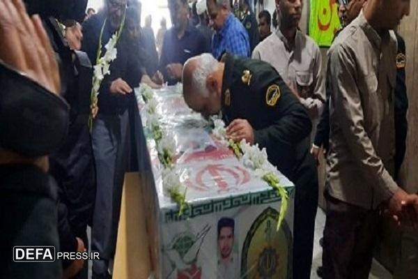 تشییع باشکوه پیکر شهدای حادثه تروریستی ریگان+ تصاویر