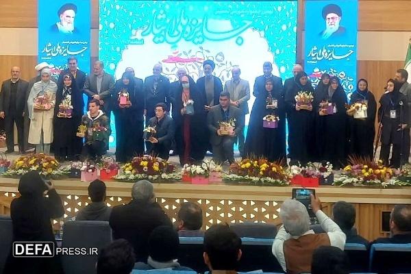 درخشش ۶ دانش‌آموز گیلانی در جشنواره جایزه ملی ایثار