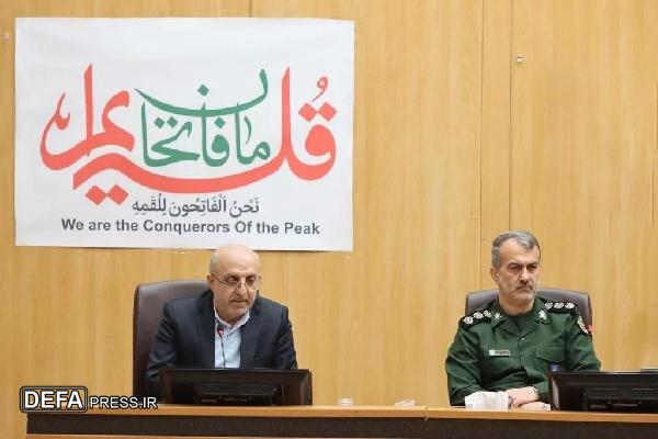 دانشنامه دفاع مقدس از برنامه‌های پژوهشی اولویت‌دار استان باشد