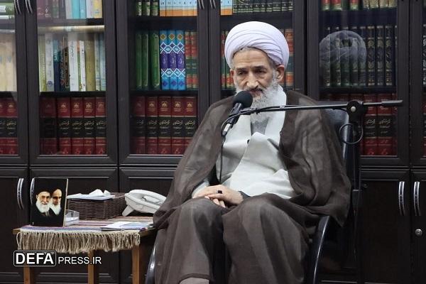 آیت الله محمدی لائینی: امور بانوان و خانواده باید مروج امور دینی برای جامعه باشد
