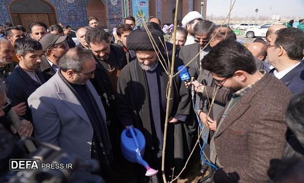بسیج و سمن‌ها به بحث حفاظت از محیط زیست ورود کنند