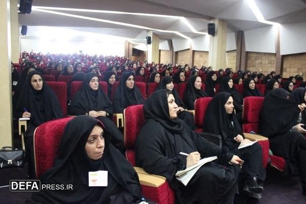 اسمعیل نژاد: زنان نقش مهمی در جهاد تبیین و توانمندسازی بانوان ایفا می‌کنند