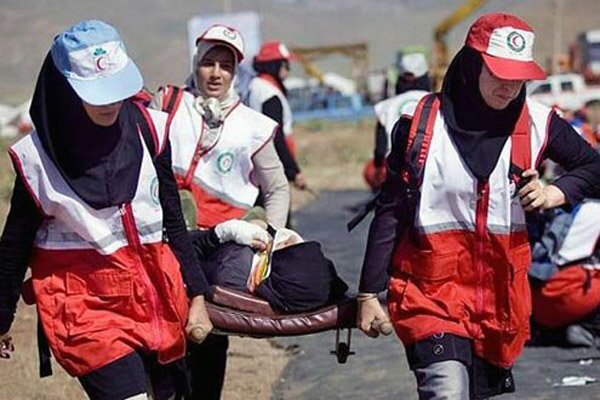 انتقال ۱۰۵ نفر به مراکز درمانی توسط جمعیت هلال احمر
