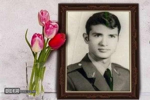 شهید خلبان درخشان؛ معروف به شهید ایستاده