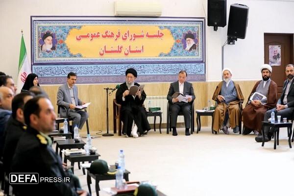 دشمنان در تلاش برای بی ریشه نشان دادن جوانان هستند