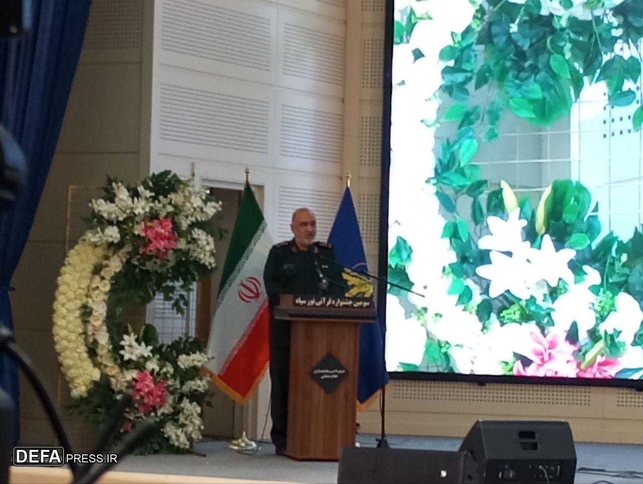 سرلشکر سلامی: سپاه منطق مقاومت را به عنوان تنها راه نجات مسلمانان از اسارت و بردگی می داند/ امروز سپاه شجره طیبه ای با ریشه های عمیق است