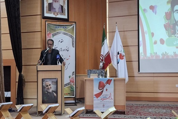 پیشرفت‌های انقلاب اسلامی مرهون شهدا است