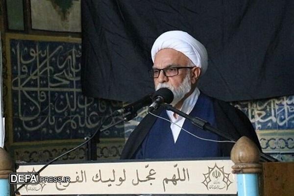 نظام جمهوری اسلامی ایران به پشتوانه مردمی با اقتدار در مقابل دشمنان می‌ایستد