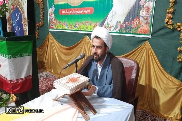 نماز تجلی بندگی انسان نزد خداوند کریم است