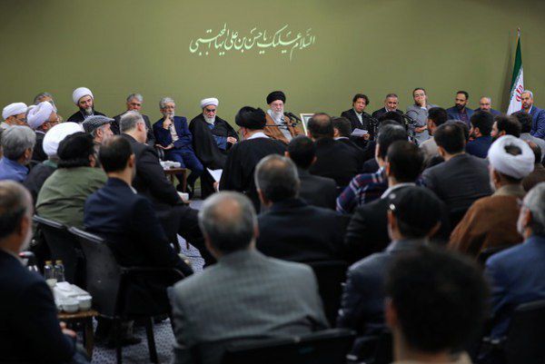 امام خامنه‌ای: دوره کنونی زمینه پرورش سعدی، حافظ و نظامی را دارد